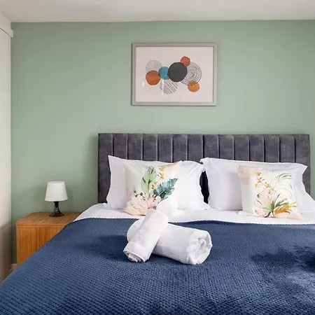 In Patchway * 브리스틀