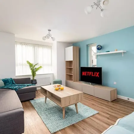 بيت للعطل In Patchway *