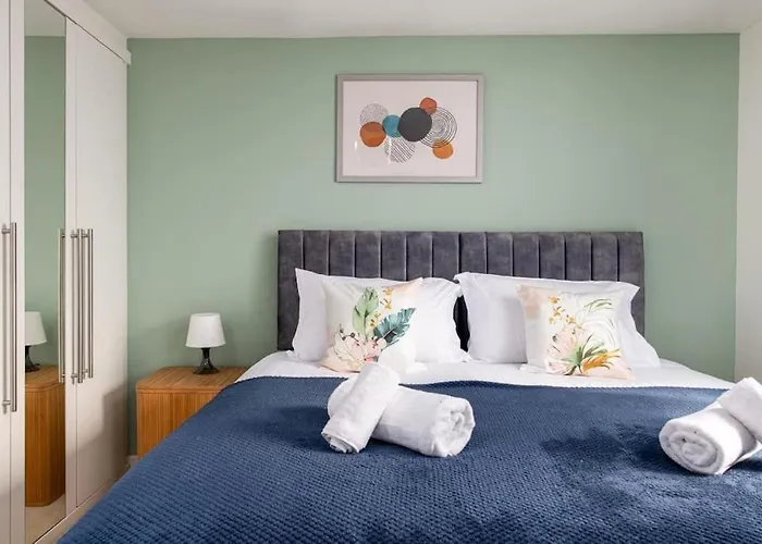 In Patchway * 布里斯托